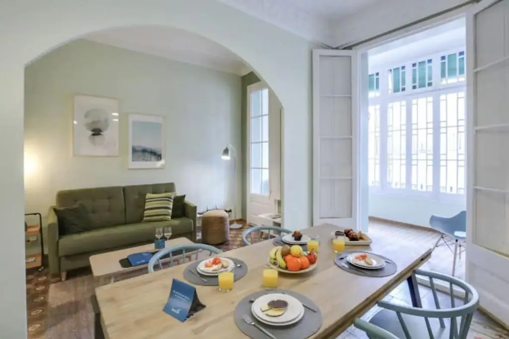 Passeig Sant Joan Apartment Barcelona